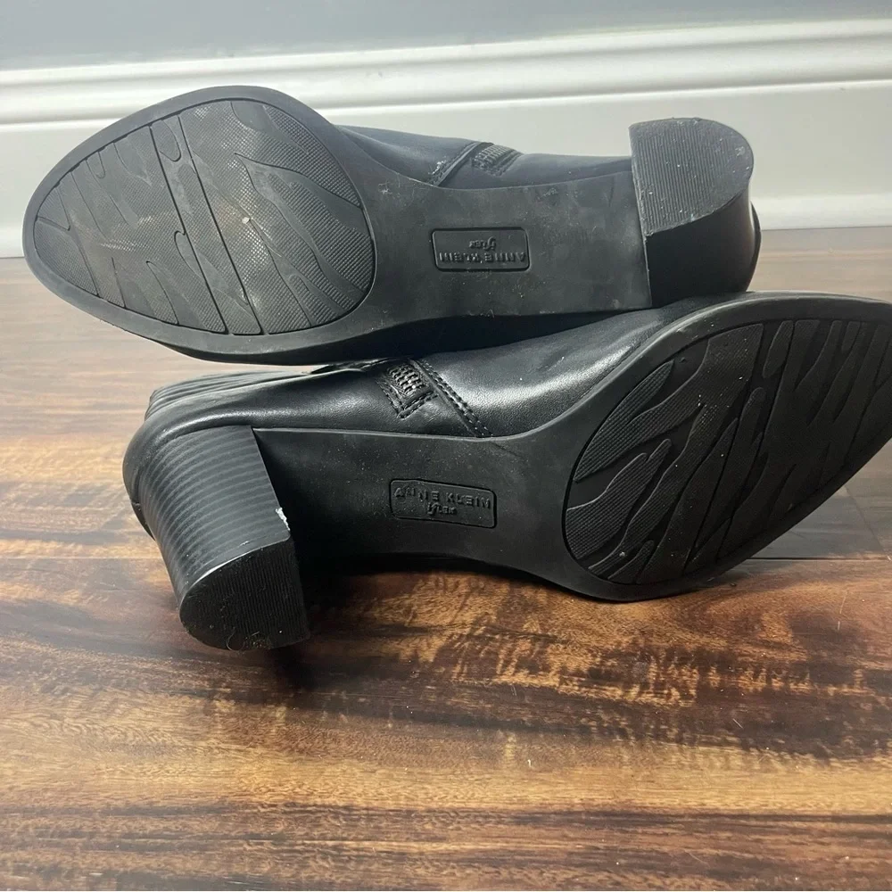 Anne Klein iflex Double Buckle Bootie Side Zip Size 7.5 “Towny” Vegan